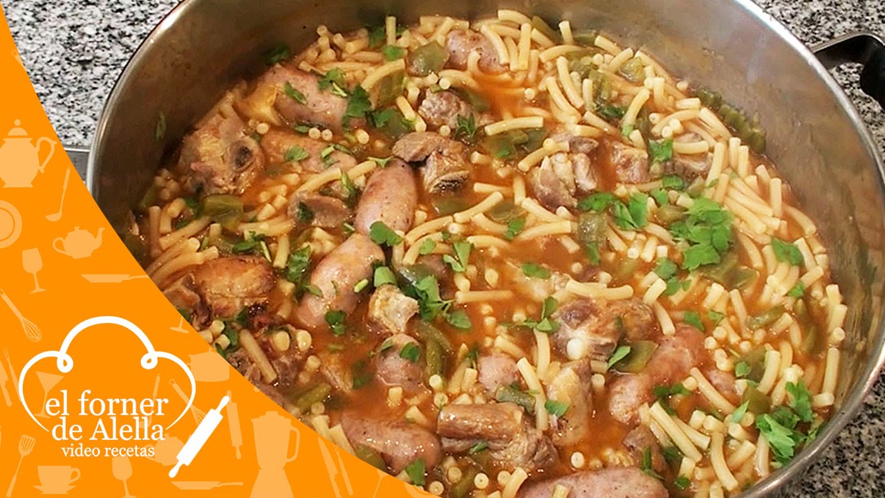fideos a la cazuela con costilla y salchichas