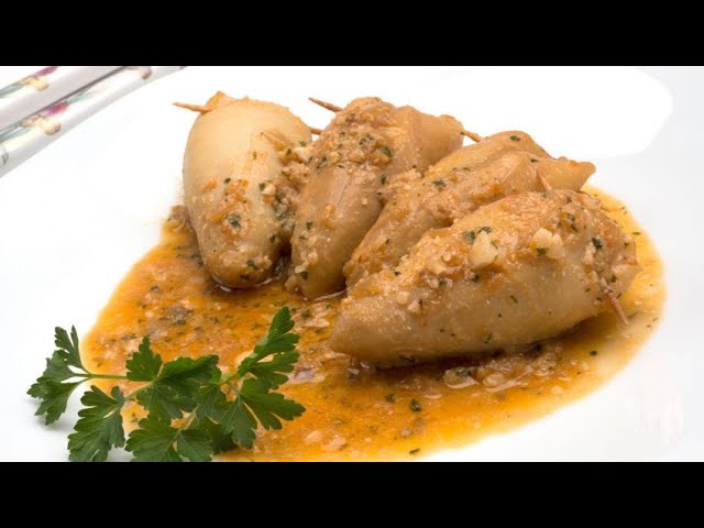 calamares rellenos con jamon y huevo duro en salsa