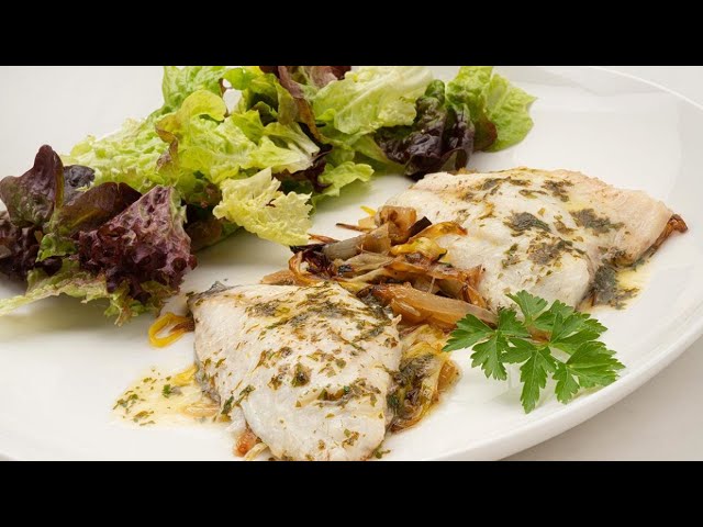 dorada al horno con patatas y cebolla karlos arguiñano