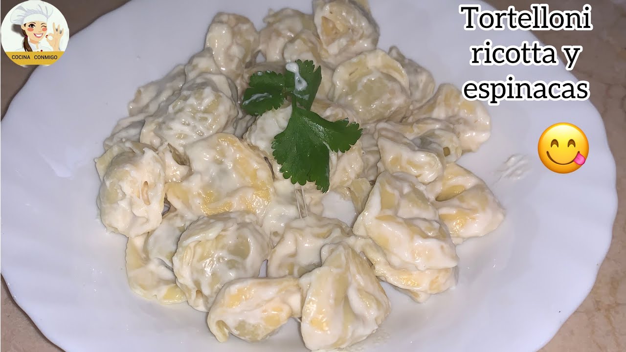 tortellini de ricotta y espinacas con salsa de tomate