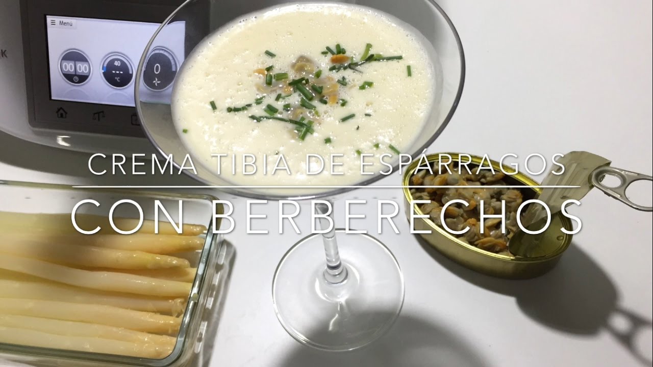 crema tibia de esparragos con berberechos