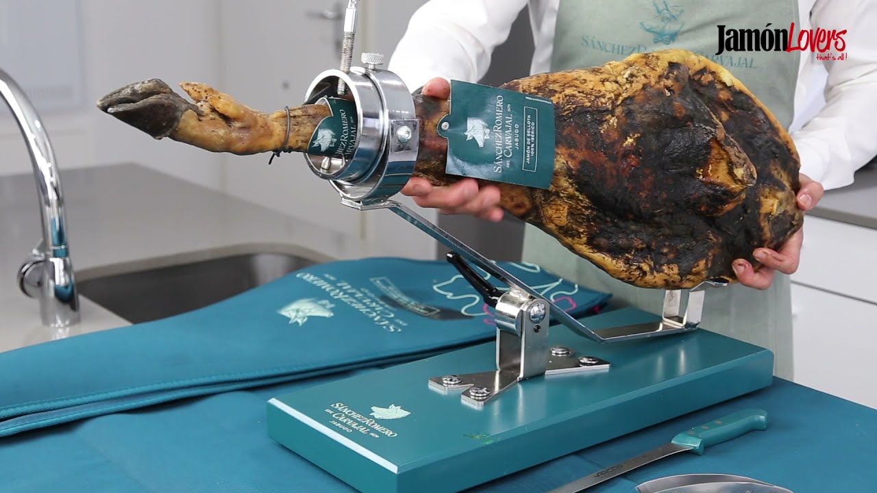 como colocar el jamon en el jamonero