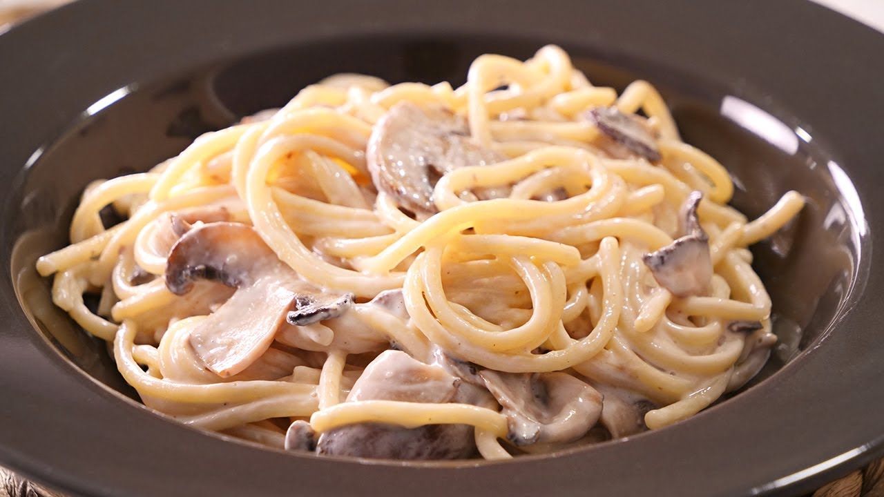 pasta con champiñones y bacon sin nata