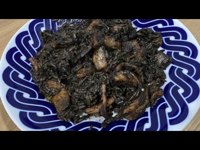 arroz con chocos a la gallega