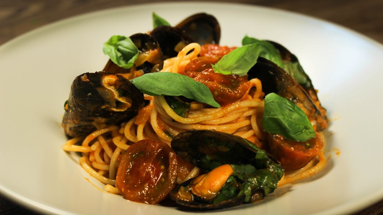 pasta con mejillones a la marinera