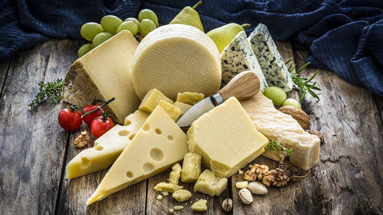 que pasa si comes queso caducado