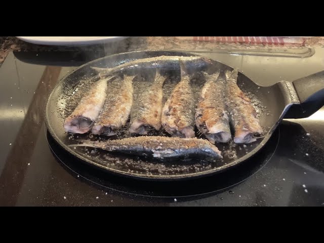 sardinas a la plancha se limpian