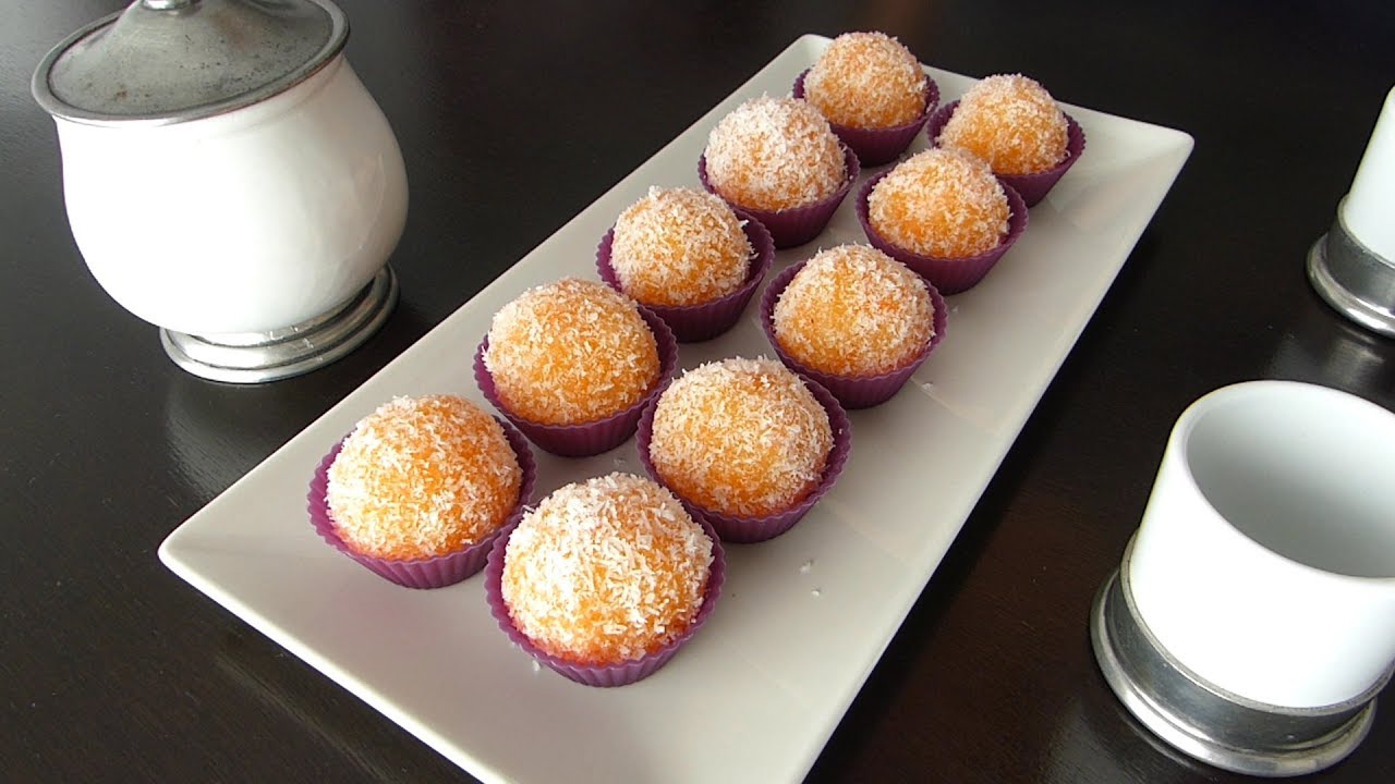 bolitas de coco y zanahoria con leche condensada