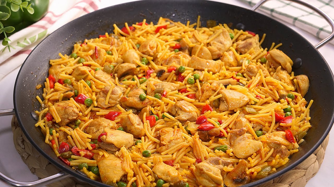 fideuá de pollo con fideos finos