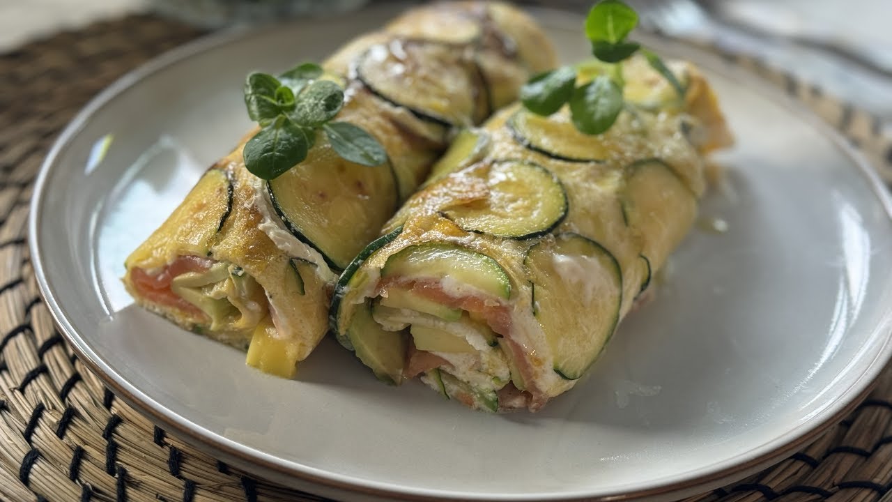 rollitos de calabacín con salmón y aguacate